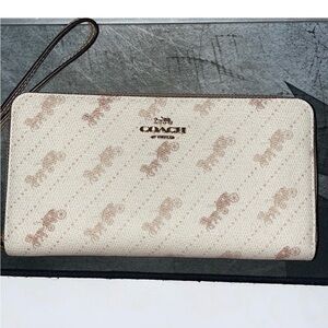 LIKE NEW COACH Beige and Brown Horse & Carriage long zip around Wallet/Wristlet